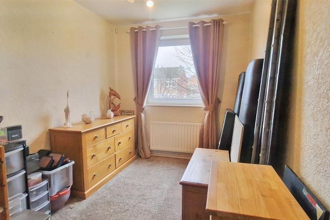 Flat for sale in 140 Sutton Avenue, Eastern Green, Coventry