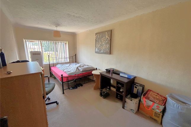 15, Shannon Close, Hampshire photo 3