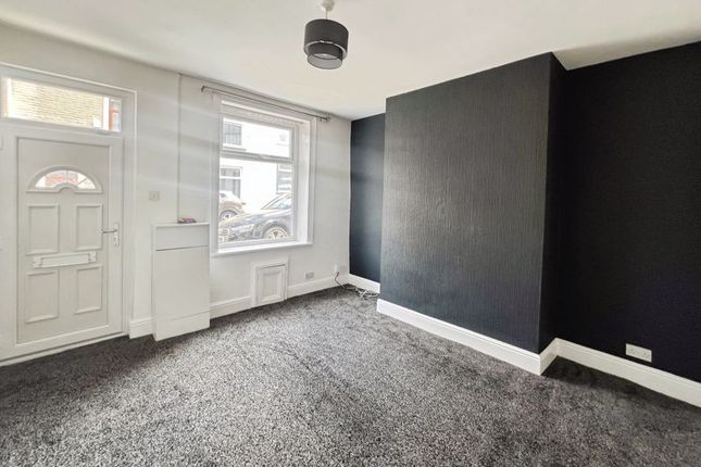 32, Beech Street, Burnley photo 3
