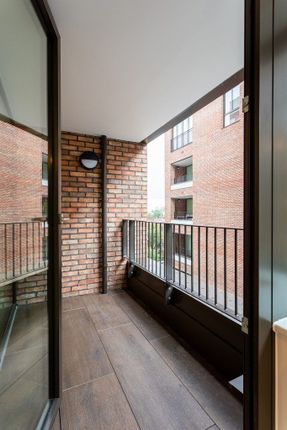 Flat for sale in Gorsuch Place, London