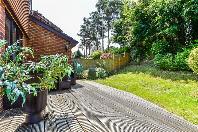 Station Close Rotherfield, Crowborough photo 2