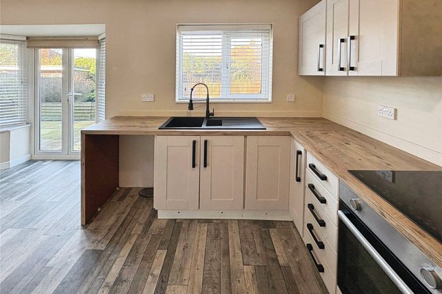 8, Fieldview, Skelmersdale photo 2