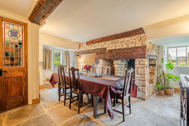The Portcullis, Kilcott Road, Wotton-under-edge photo 5
