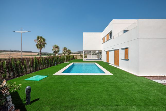 Villa for sale in Carretera Montesinos - Algorfa, Km 3, 03169 Algorfa, Alicante, Spain