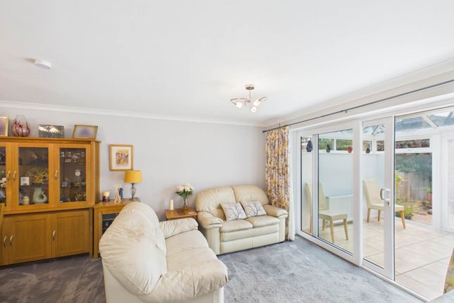 177, Woodlands Way, Horsham photo 3