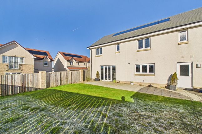 39, Barrow Drive, East Kilbride photo 3