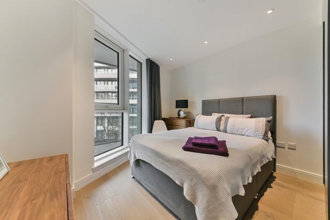 Flat to rent in Sophora House, Chelsea Vista, Battersea