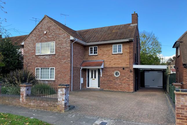 Thumbnail Detached house for sale in Fourth Avenue, Chelmsford
