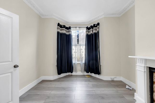 83, Westdown Road, London photo 3