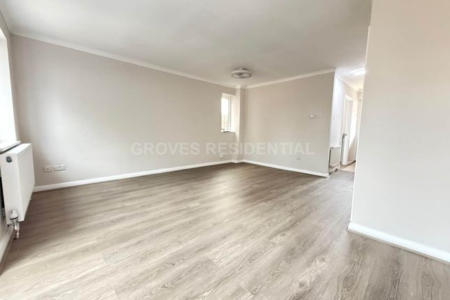 10 Rushmon Villas, Cavendish Road, New Malden photo 2