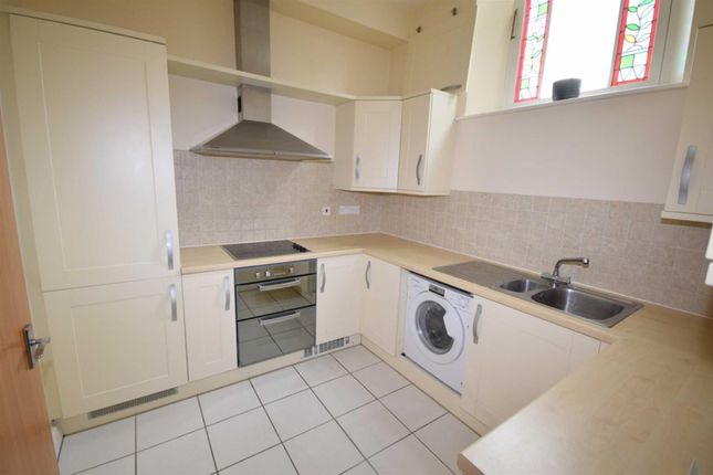 28, St Laurence Gardens, Belper photo 4