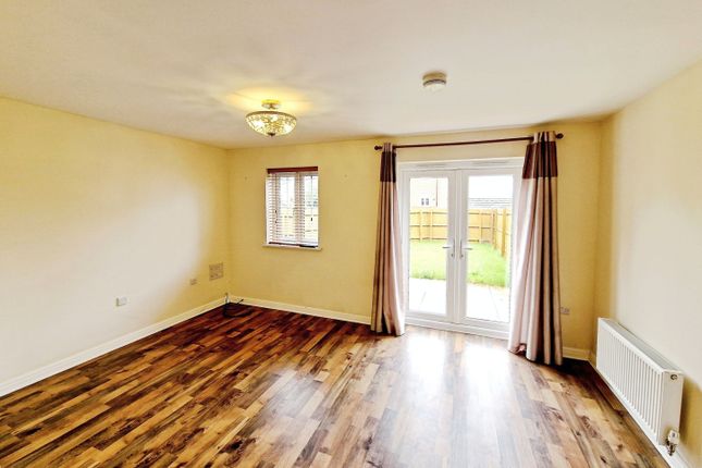 24, PETERBOROUGH photo 4
