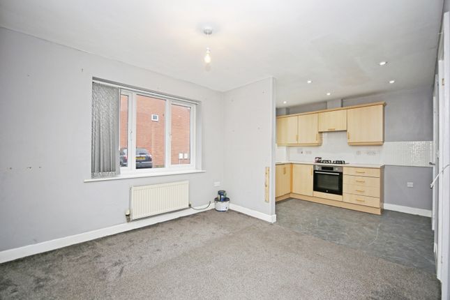20, Wharrad Close, Alcester photo 2