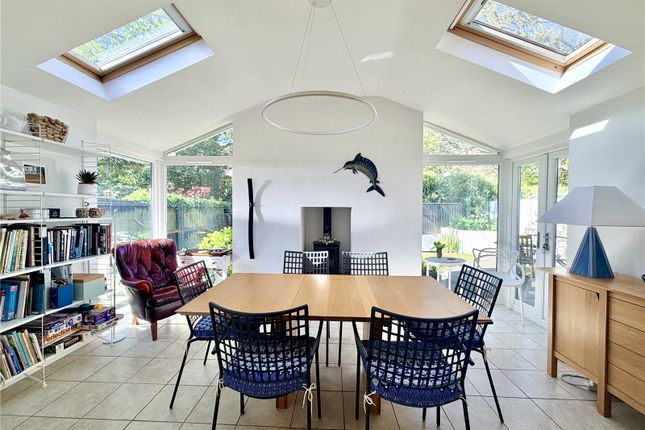 18, Forest Gate Gardens, Hampshire photo 4