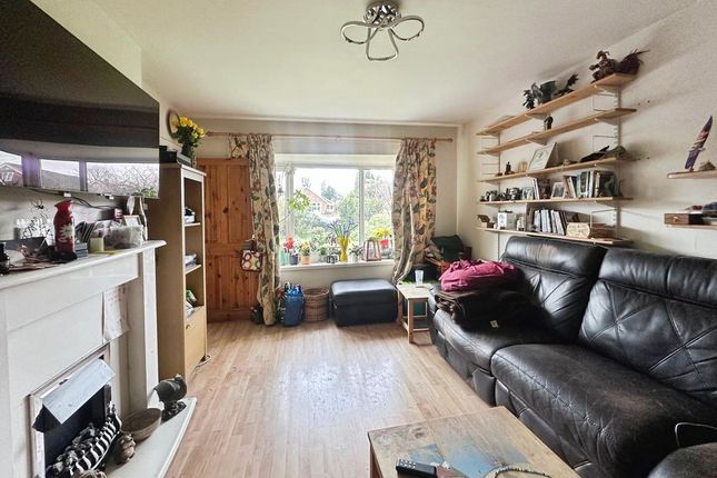 2, Minden Close, Bury photo 2