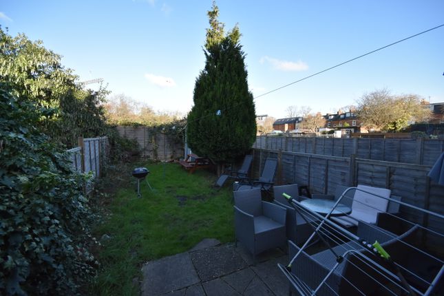 Terraced house for sale in Cambridge Street, Reading