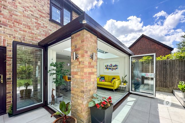 10, Wickford Way, Reading photo 4
