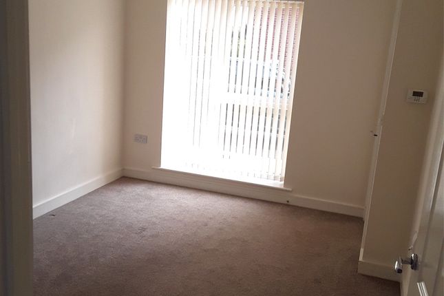 Rowan Tree Drive, West Midlands photo 4