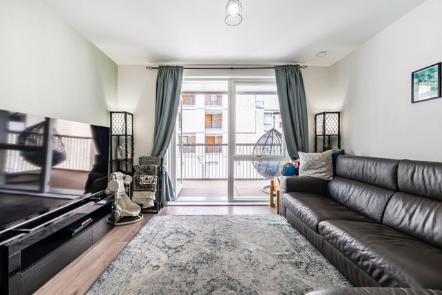8 Mast Street, Barking photo 2