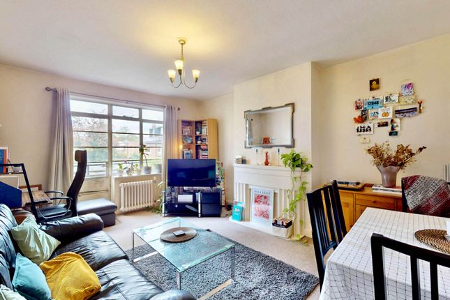 18 Highcroft, North Hill, London photo 2