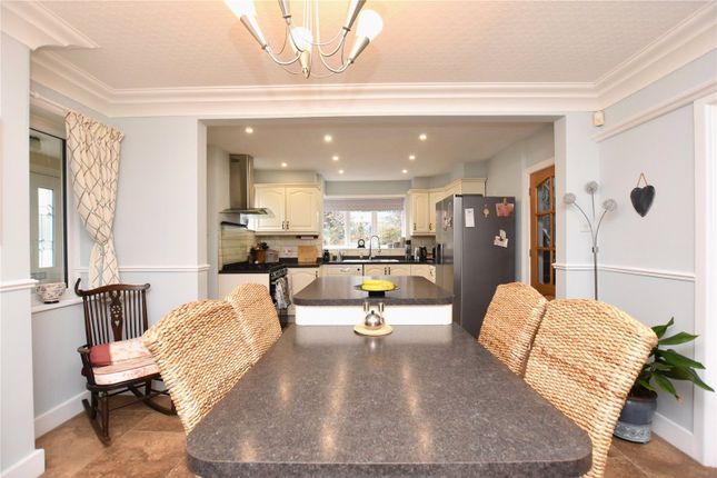 2, Layton Mount, Leeds photo 4