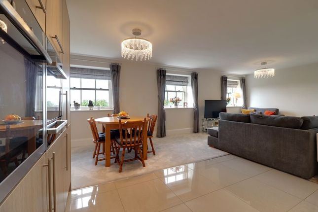 Flat for sale in St. Georges Mansions, St. Georges Parkway, Stafford