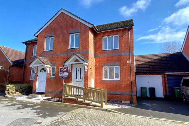 Semi-detached house for sale in Angelica Way, Whiteley, Fareham