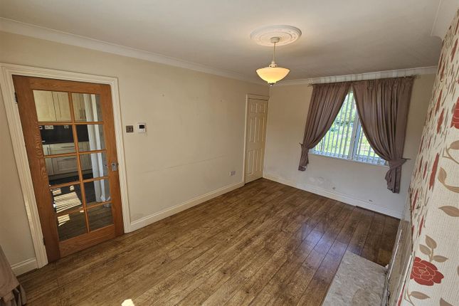 26, Stanway Road, Ely, Cardiff photo 3