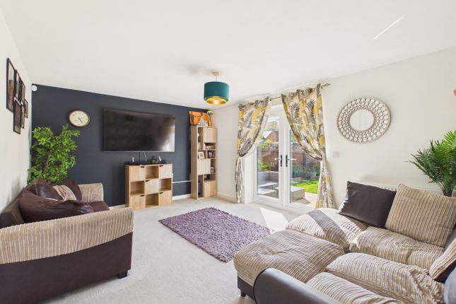 32 Lil Bilocca Way, Kingswood, East Riding of Yorkshire photo 3