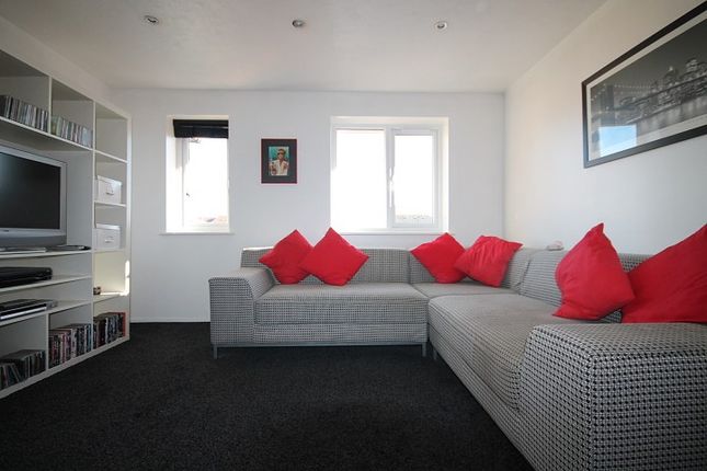 Lounge (Main)