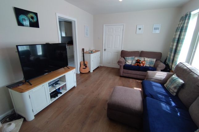 13, Grove Avenue, Stoke-on-Trent photo 5
