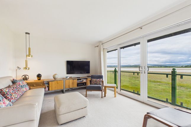 17, Herons Quay, Sandside photo 2