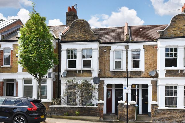Thumbnail Flat for sale in Eastcombe Avenue, Charlton