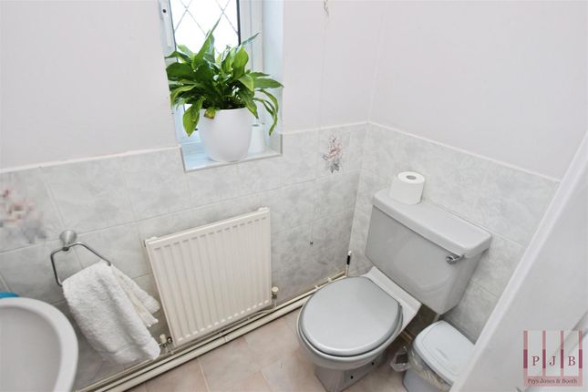 27, Lon Y Mes, Abergele photo 3