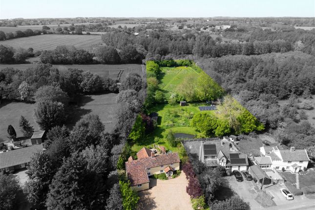 Farmhouse for sale in Diss Road, Burston, Diss IP22