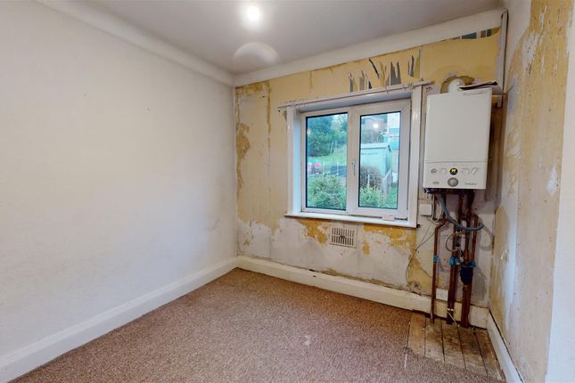Terraced house for sale in Chelsea View, Halifax