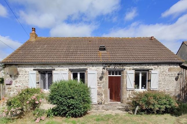 Thumbnail Property for sale in Pays De La Loire, Mayenne, Lassay-Les-Chateaux