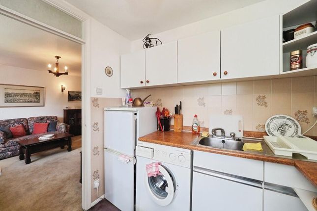 5, Mayfield Road, BURTON-ON-TRENT photo 4
