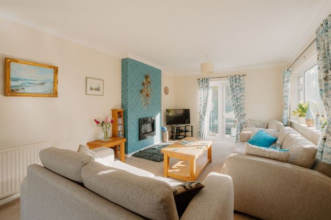 1 Chapel Downs Drive, Crediton photo 2