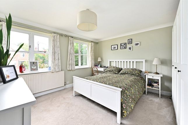 153, Branksome Hill Road, Sandhurst photo 3