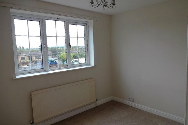 Dove Side Drive, Barnsley photo 3