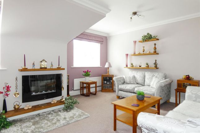5 Cleeves Court, Cleeves Way, Rustington photo 2