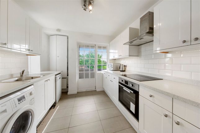 Thumbnail Flat for sale in Finchley Road, Temple Fortune