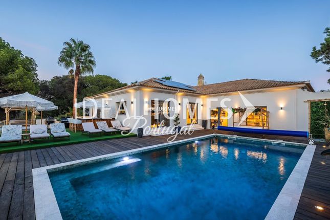 Villa for sale in 8135-107 Almancil, Portugal