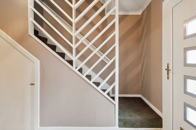 28, Longay Street, Glasgow photo 4