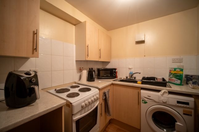 Flat for sale in Park View, Bathgate