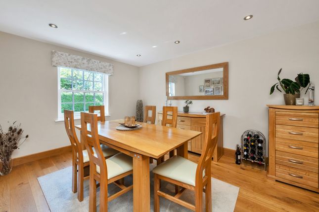 1, St. James Court, Therfield, SG8 photo 4
