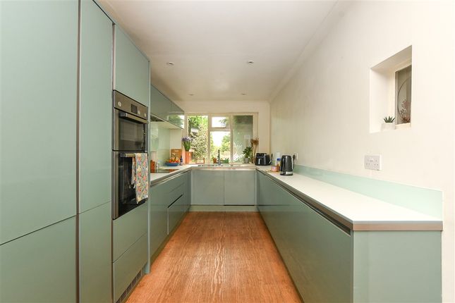 London Road Watersfield, Pulborough photo 3