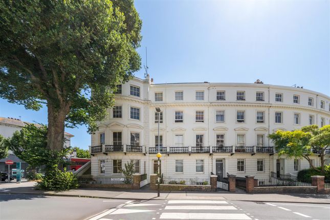 Flat 1, 37 Montpelier Crescent-22.Jpg