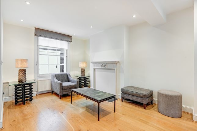 Mews house to rent in Kinnerton Place South, Belgravia
